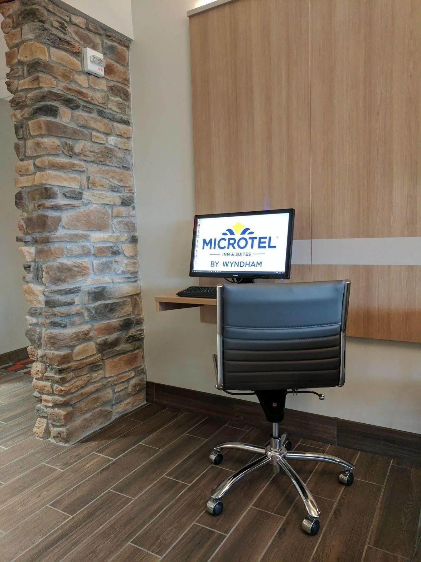 Microtel Inn & Suites By Wyndham Clarion Dış mekan fotoğraf